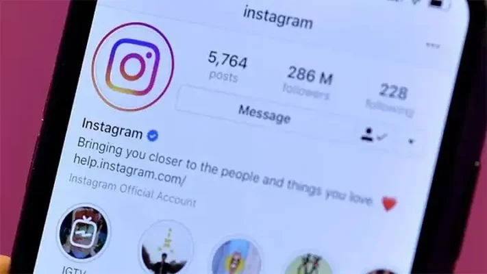 Ασυνήθιστη δραστηριότητα instagram
